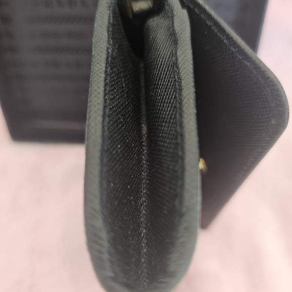 Prada | Saffiano Metal Leather Logo Compact Wallet - Picture 6 of 10